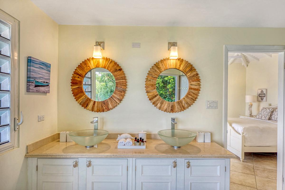 Luxury Pool Villa St Martin - The bathroom 1